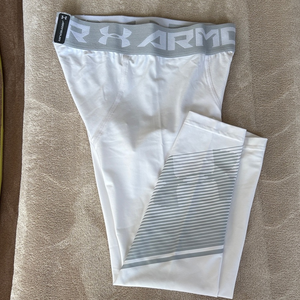 Men’s Under Armour compression leggings - M
